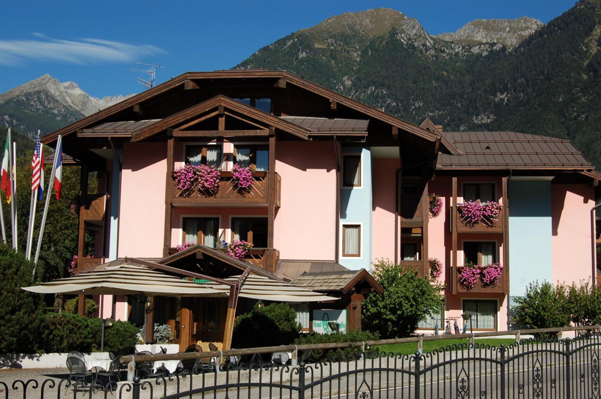 Hotel Quadrifoglio Пинцоло Экстерьер фото