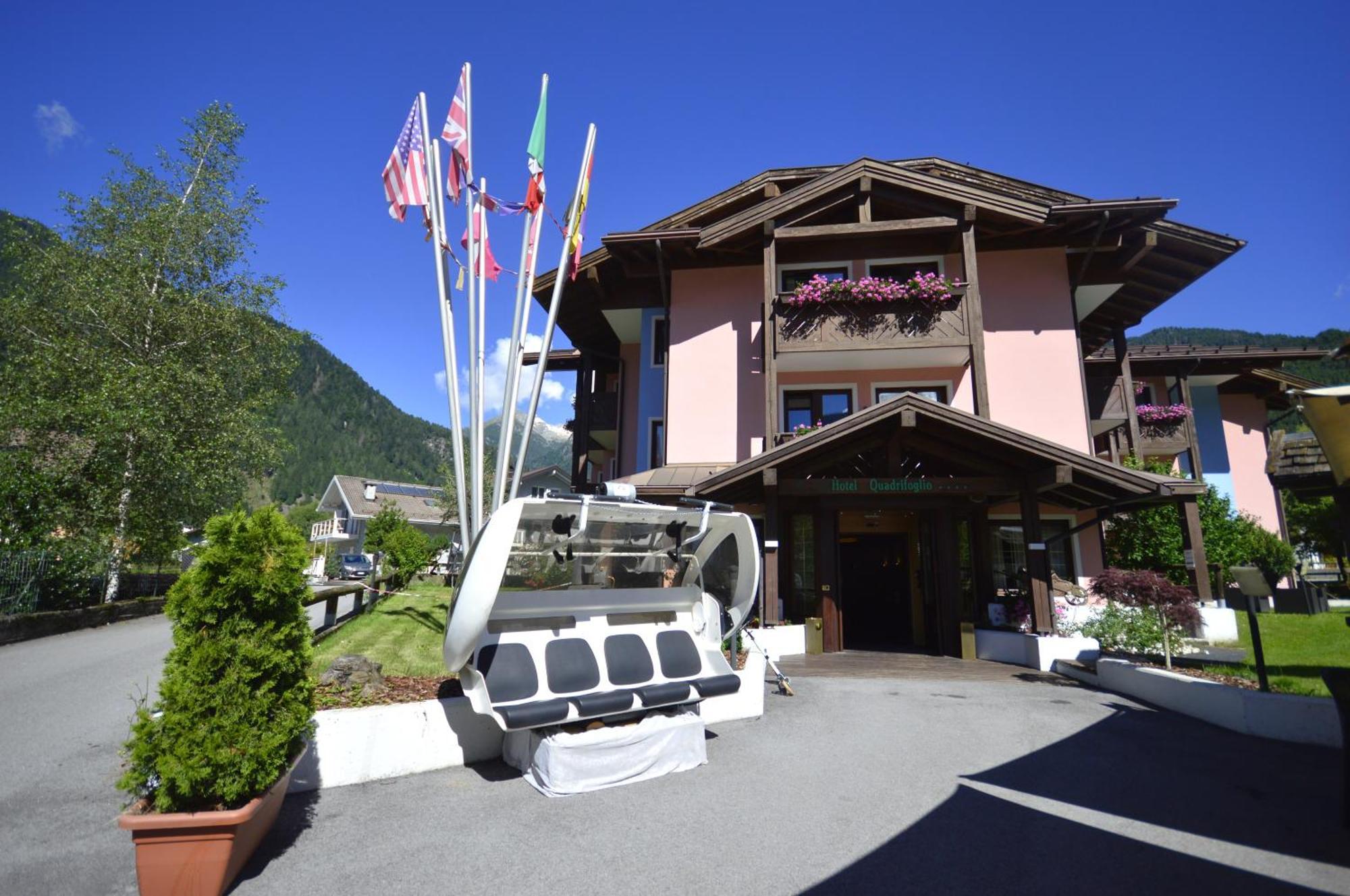 Hotel Quadrifoglio Пинцоло Экстерьер фото
