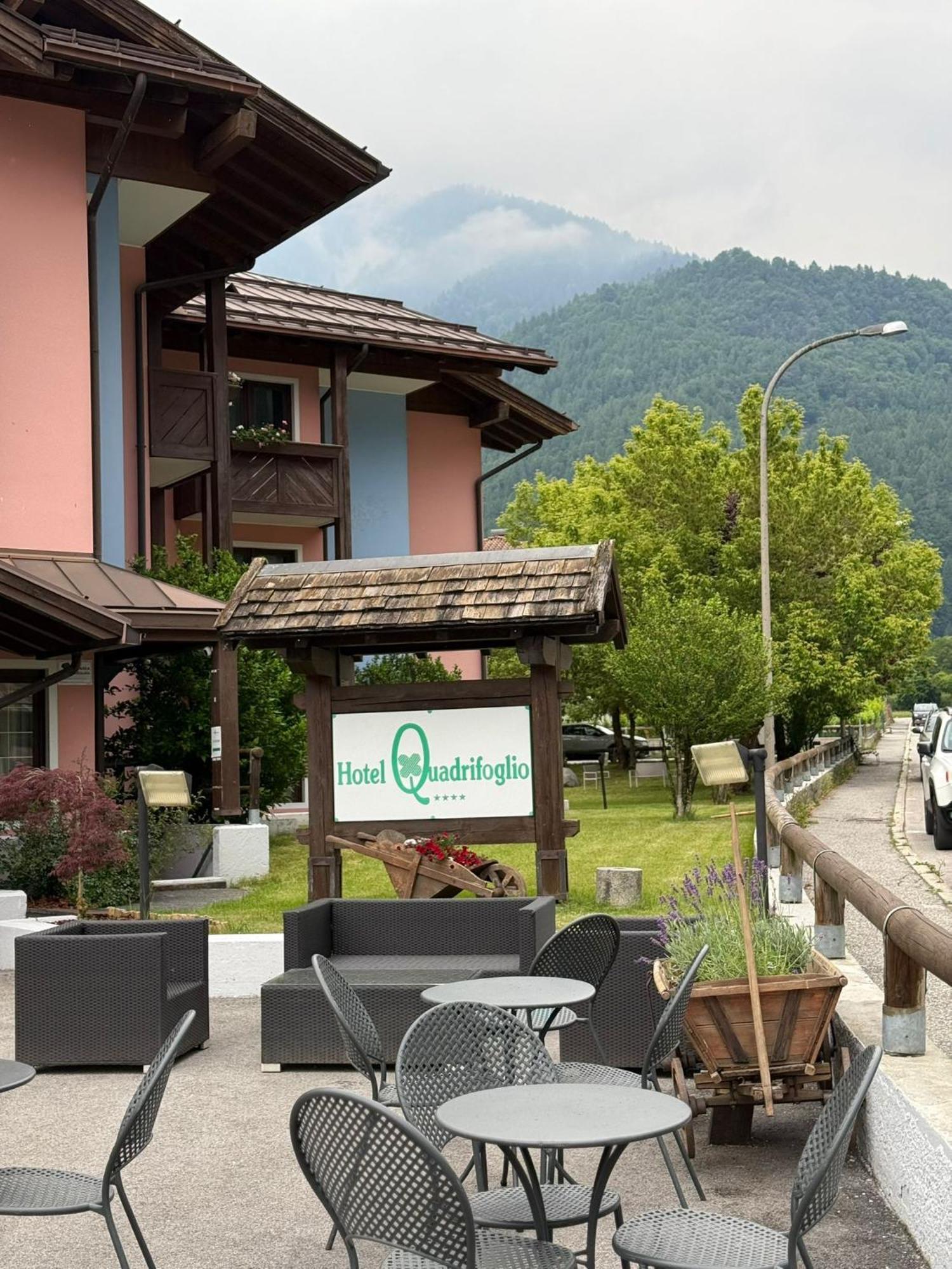 Hotel Quadrifoglio Пинцоло Экстерьер фото