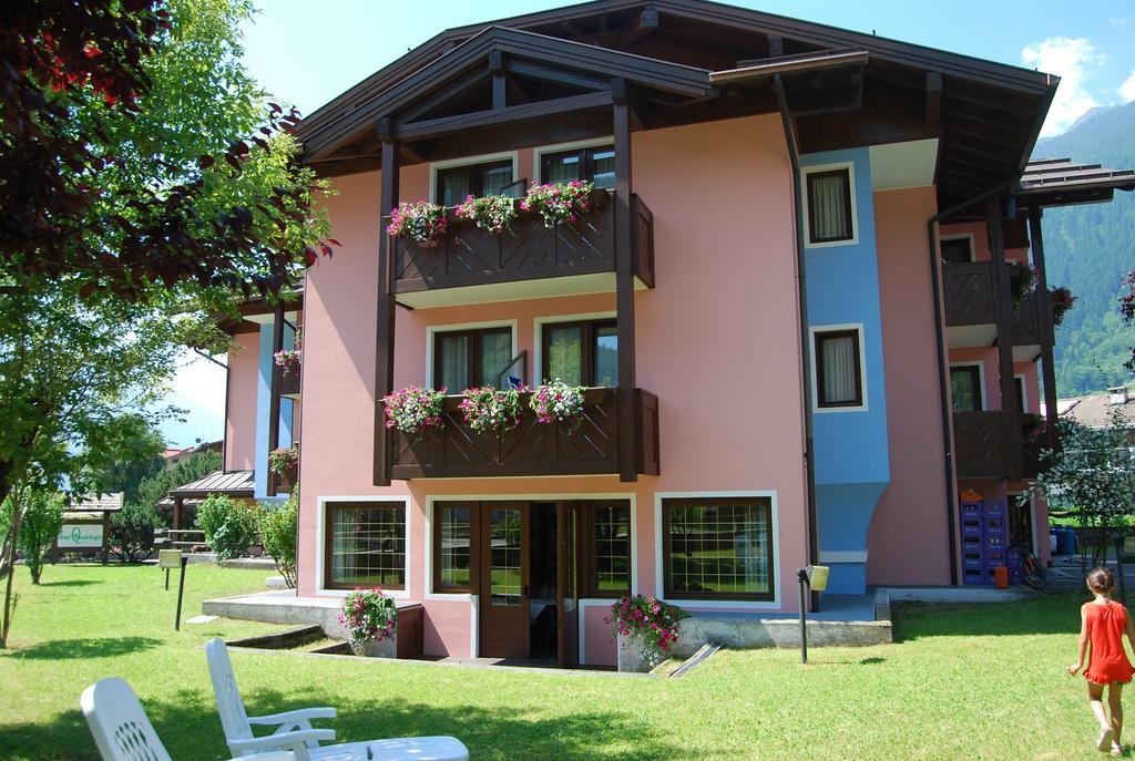 Hotel Quadrifoglio Пинцоло Экстерьер фото